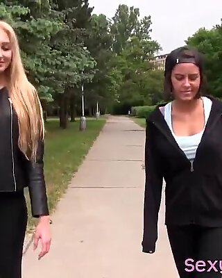 Lesbian teen pussylicked while toyed outdoors